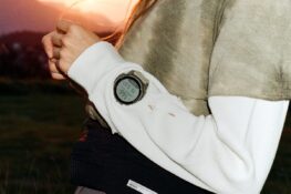 Le fondateur de SATISFY courait avec cette montre COROS bien avant d&rsquo;imaginer la redessiner