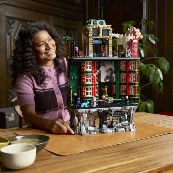 LEGO ouvre les portes secrètes du Ministère de la Magie pour les 25 ans de la saga, et les fans d&rsquo;Harry Potter vont adorer s&rsquo;y perdre
