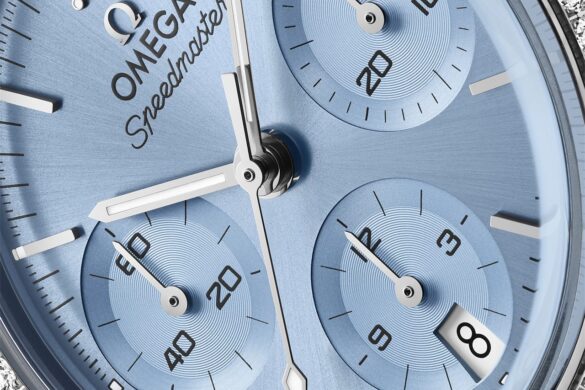 Un cadran ivoire aux compteurs couleur café, un bleu glacier sous les diamants : OMEGA offre sept visages à la Speedmaster 38