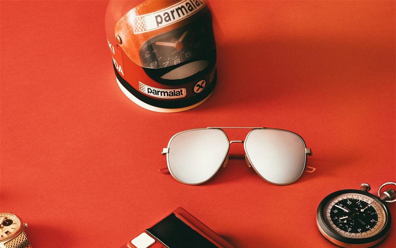 La coolitude de l&rsquo;horlogerie des pilotes automobiles de l&rsquo;âge d&rsquo;or de la Formule 1, maintenant au service de vos yeux