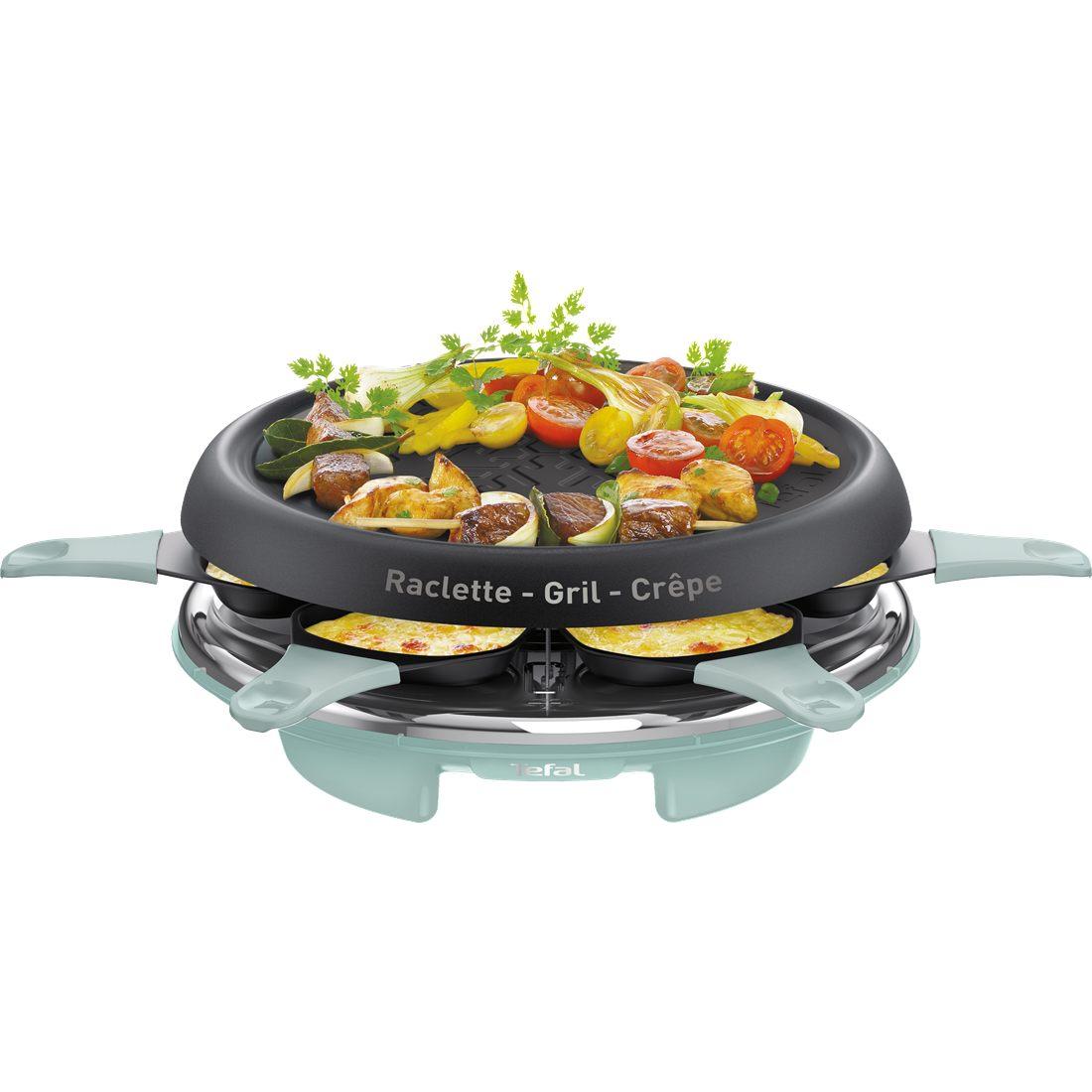 Plaque garnie de légumes grillés et poêlons remplis de fromage fondu