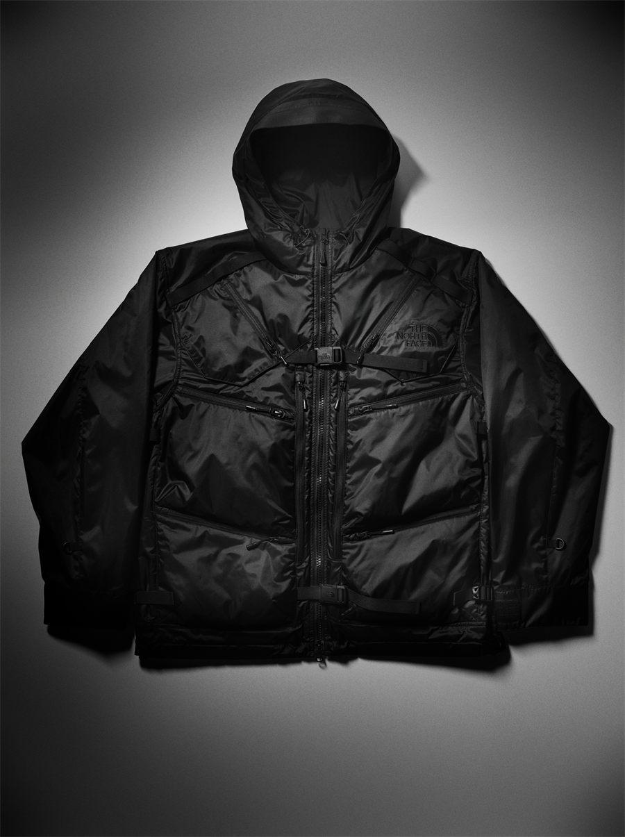 Tech Vest Mountain Jacket vue de face, gilet de secours superpose a la veste