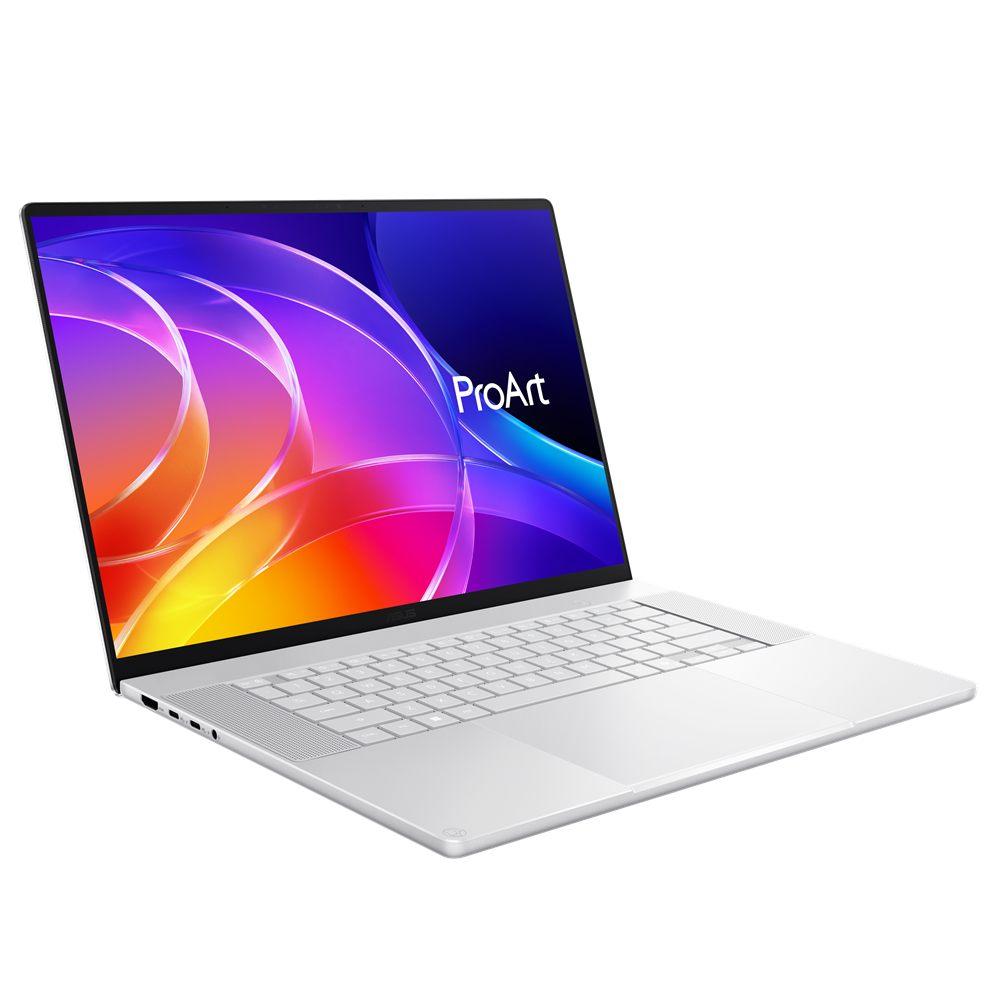 ASUS ProArt P16 ouvert en Neo White, écran OLED allumé