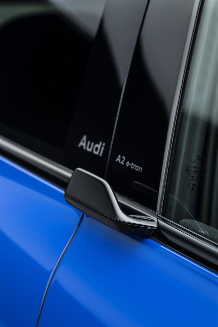 Poignée de porte électrique affleurante de l'Audi A2 e-tron