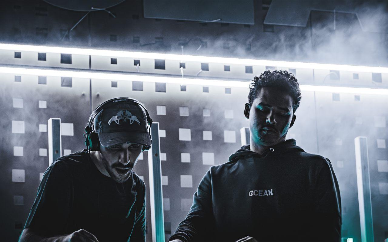 Deux DJ aux platines lors d'une précédente édition du festival Ocean Days