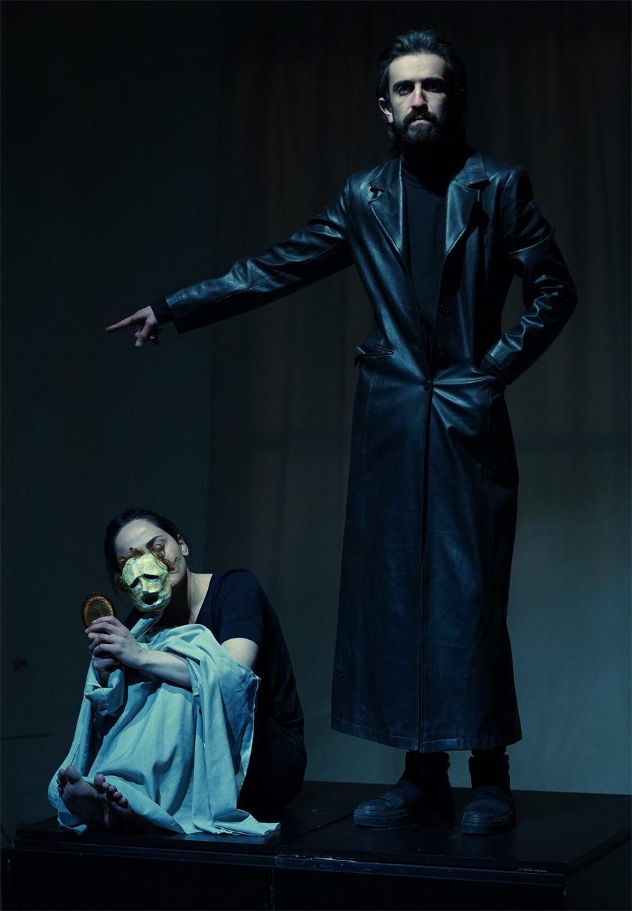 Bukowski, du Yerevan State Puppet Theater, à l'affiche du Paris Fringe Festival