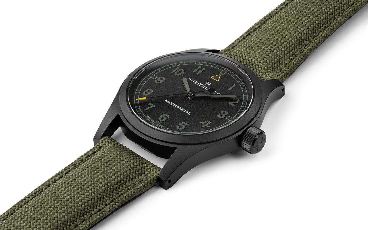 Profil de la Khaki Field Call of Duty et couronne de remontage en PVD noir