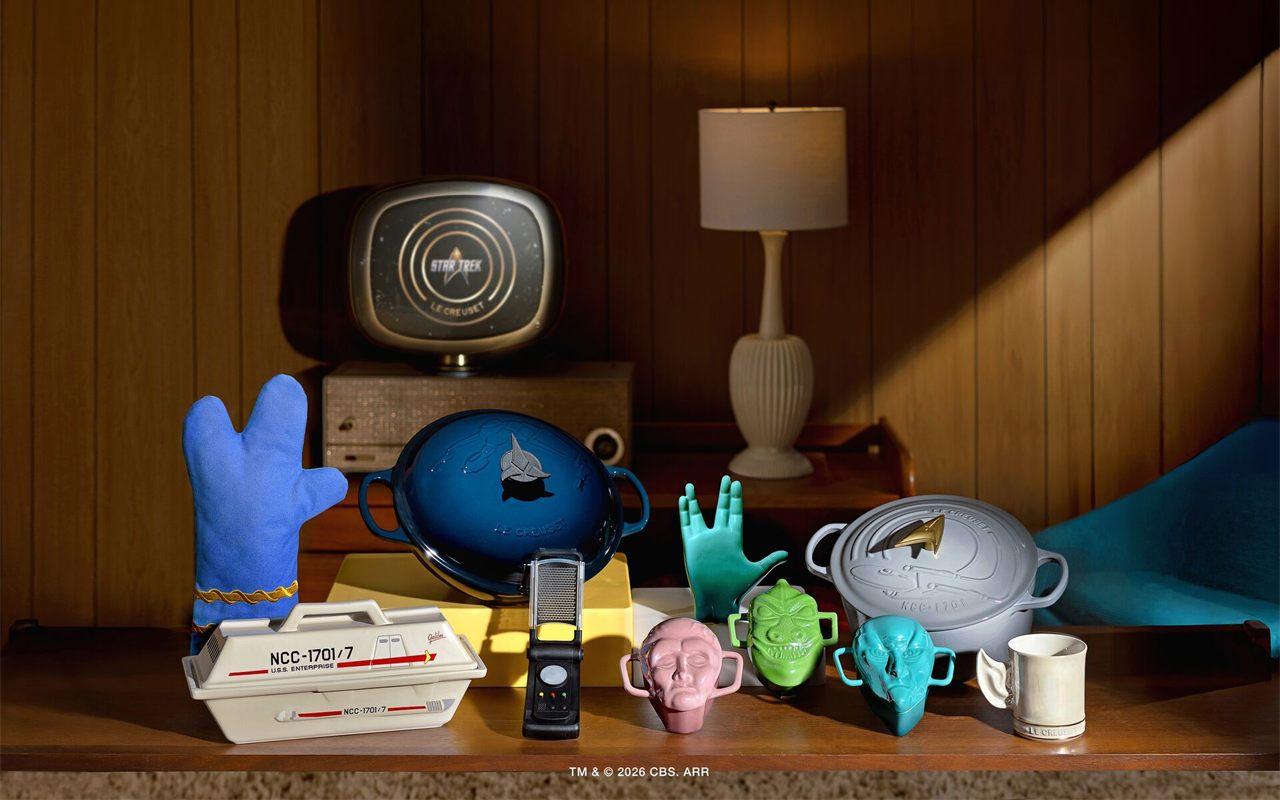 Vous servirez le dessert dans la navette Galileo et le plat mijoté dans l&rsquo;U.S.S. Enterprise : Le Creuset fête les 60 ans de Star Trek en fonte émaillée