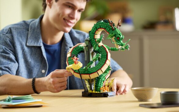 Au temps du Club Dorothée, vous rêviez de réunir les sept Boules de Cristal : avec le premier set LEGO Dragon Ball, c&rsquo;est vous qui invoquez Shenron