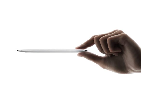 Moins de 4 mm d’épaisseur, le Lexar Muse Ultra-Slim apporte à l’iPhone les Go qui vous manquent