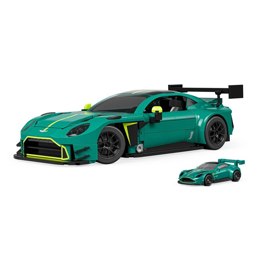Le coffret Mattel Brick Shop Aston Martin Vantage GT3 en vert de course, avec sa miniature
