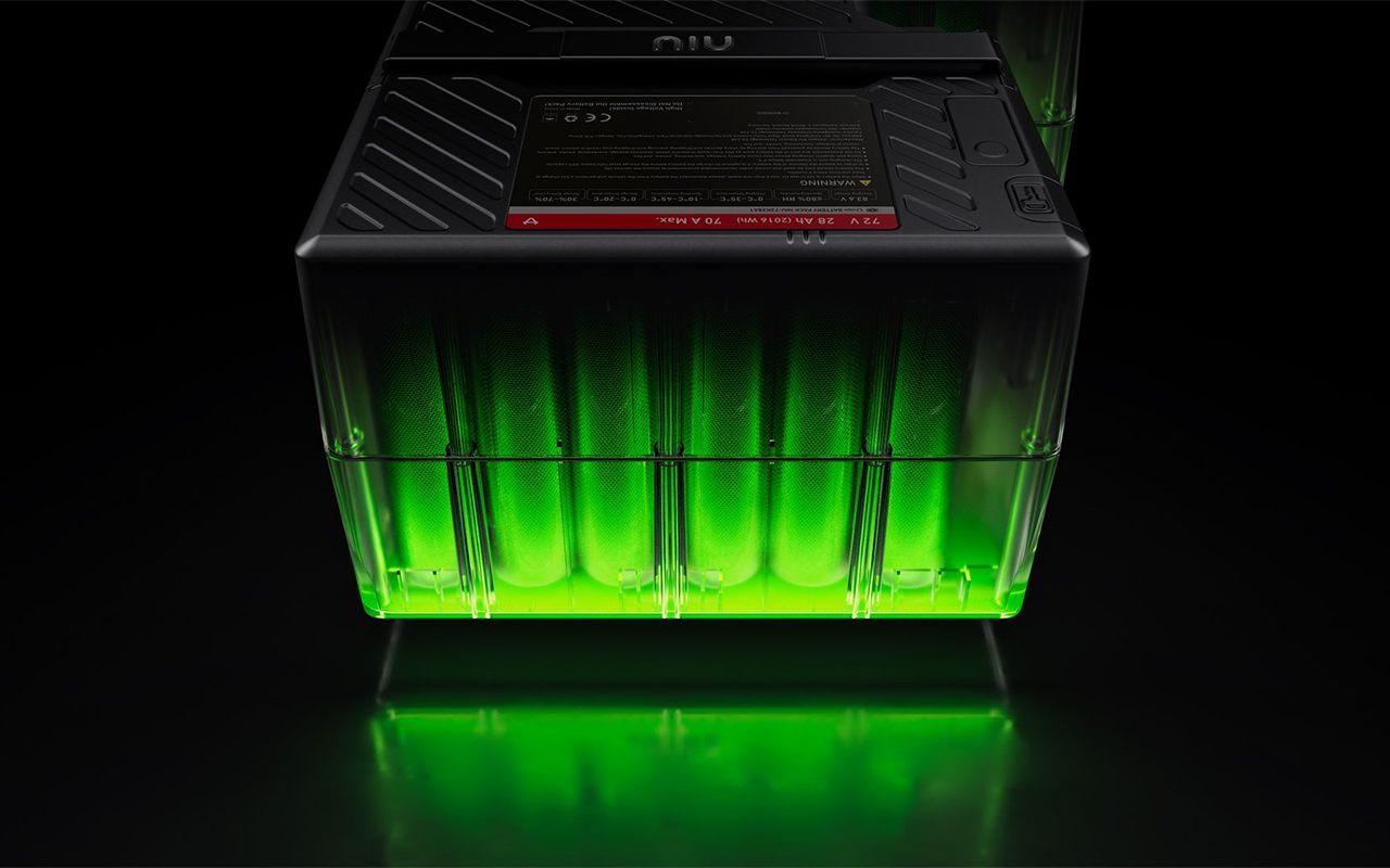Batterie amovible du NIU FQiX x Razer, cellules éclairées en vert