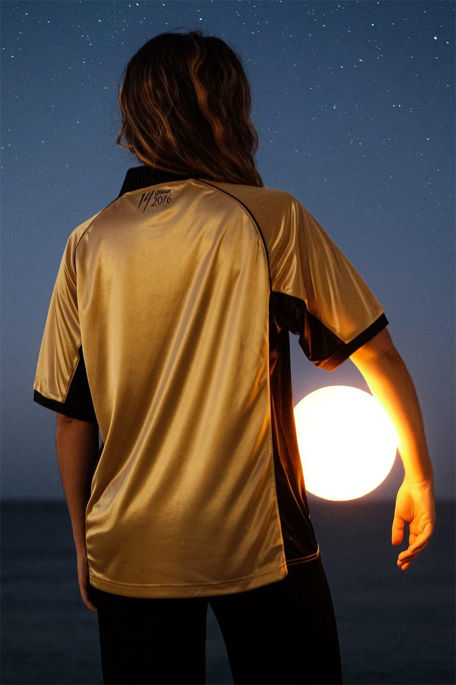 Le dos du maillot de l'OGC Nice, avec la date du 14 juillet 2016 inscrite sous le col