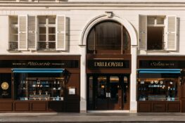 L’Opéra est l’un des sommets de la pâtisserie française, et il se déguste de nouveau là où il a été inventé : Dalloyau rouvre son adresse du Faubourg-Saint-Honoré avec une carte revisitée par sa cheffe