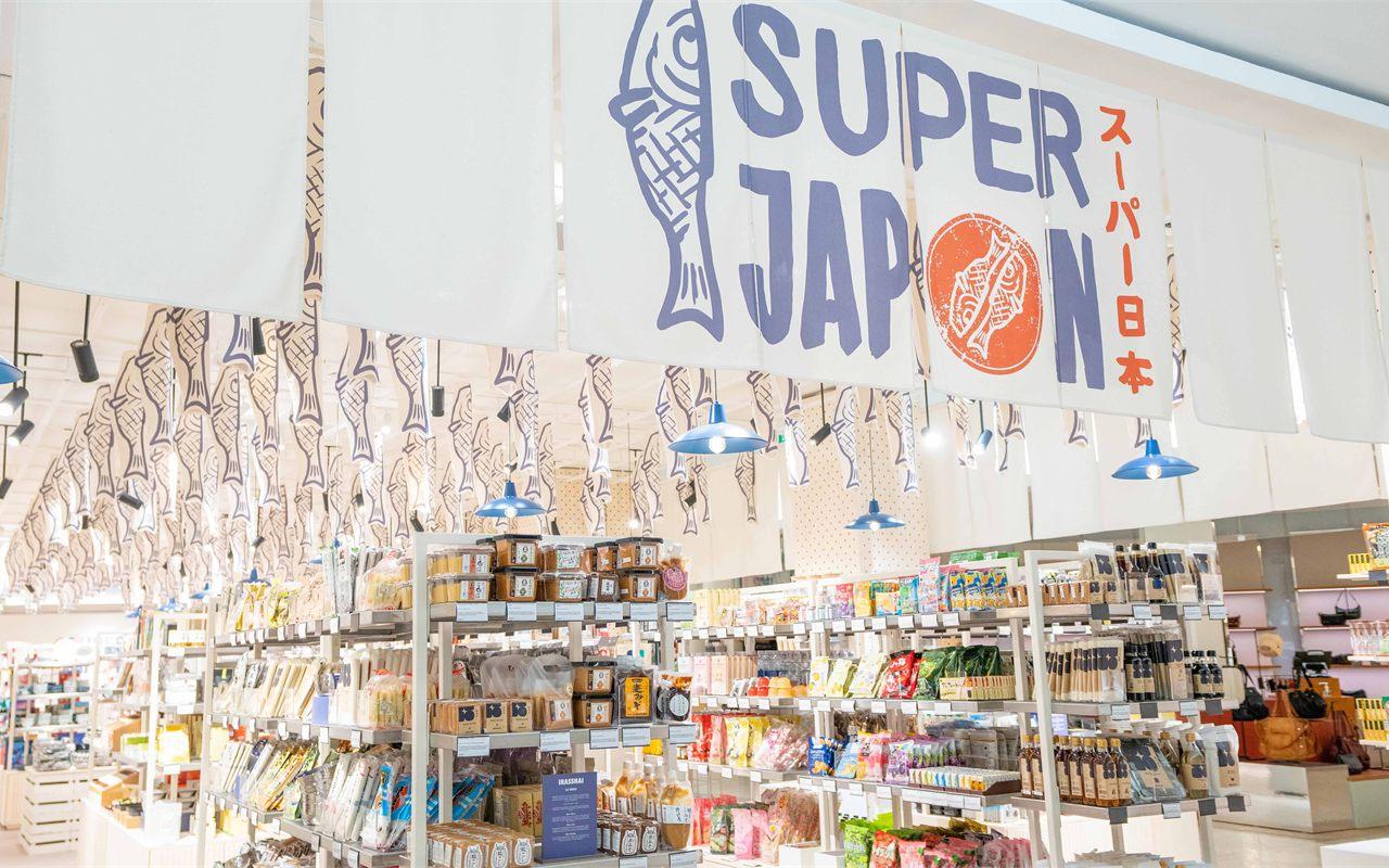 Les ramen, les nouilles froides et leur sauce, la soupe miso : au Bon Marché, iRASSHAi rapporte du Japon les basiques qui vous manquent pour les mitonner chez vous.