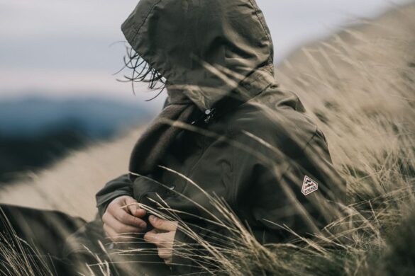 Votre veste de pluie fait un bruit de sac plastique à chaque pas : avec le Ventile, Pyrenex promet de vous garder au sec en silence.