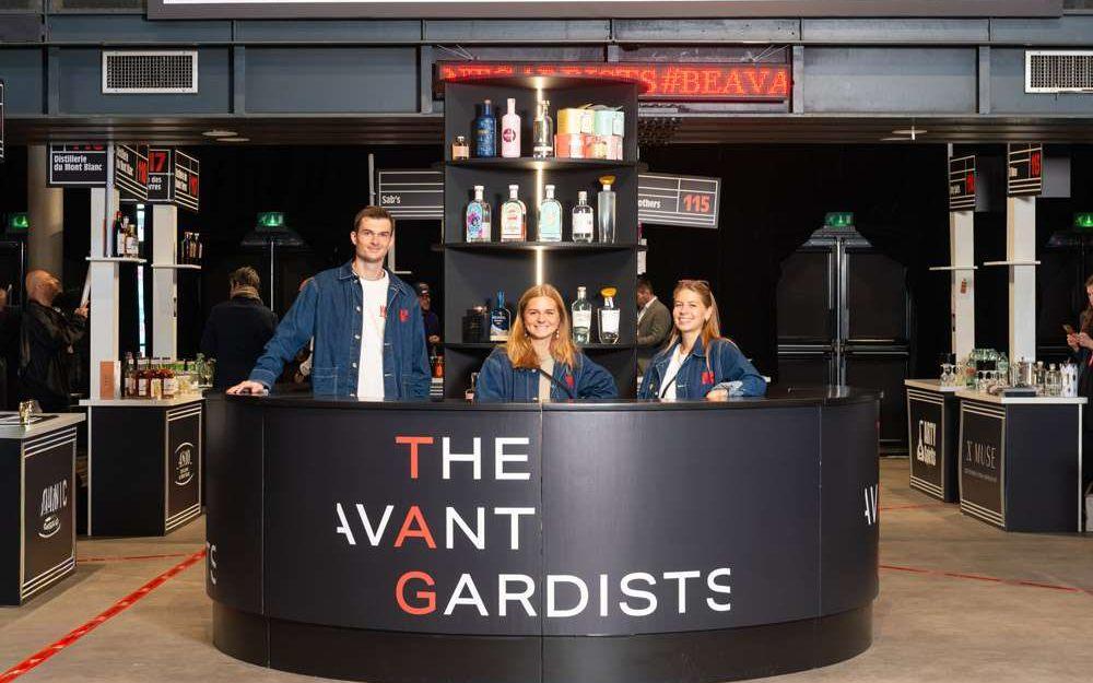 Le stand circulaire The Avant Gardists au Village TAG du Whisky Live Paris