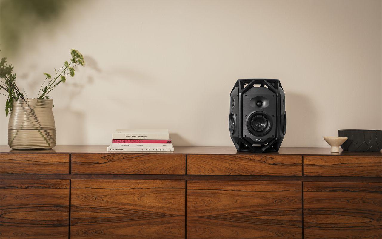 Teufel IKONIO sans ses caches, haut-parleurs apparents sur trois faces