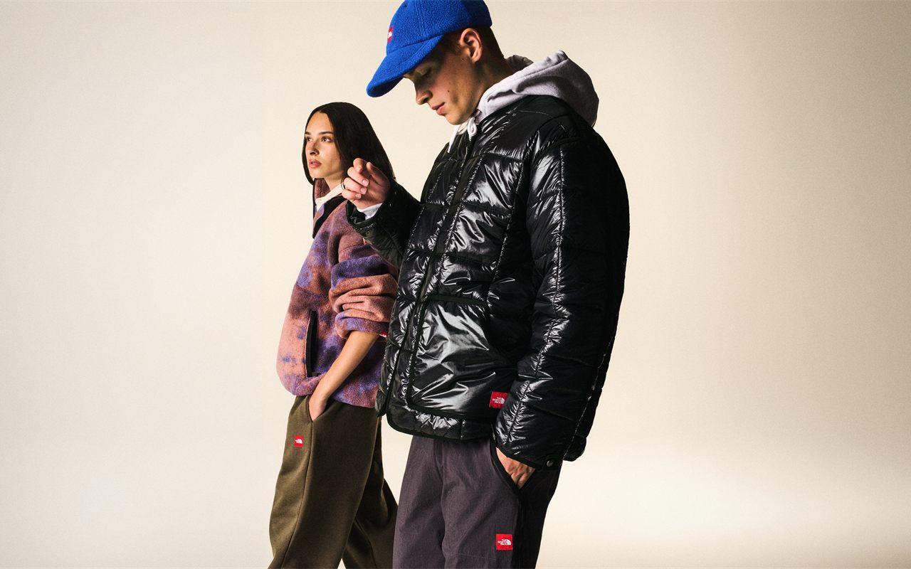 Les silhouettes amples des années 90 reviennent chez The North Face, et sa ligne Red Box n&rsquo;a pas resserré les coupes d&rsquo;un centimètre.