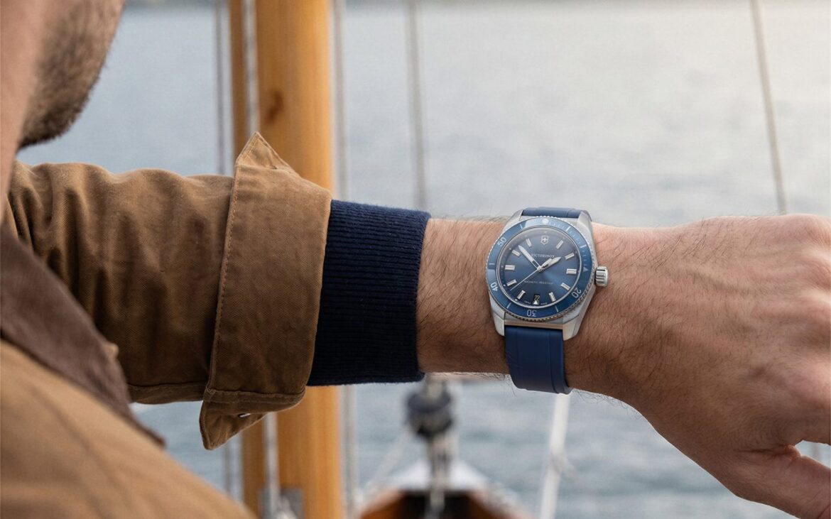 Vingt ans après le succès qui a fait la réputation horlogère de Victorinox, la Maverick revient toujours aussi belle et surtout plus compacte.