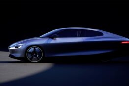 Une seule recharge pour relier Wolfsburg à Vienne : la Volkswagen Mission Efficiency a franchi 1 278 kilomètres et quatre frontières.