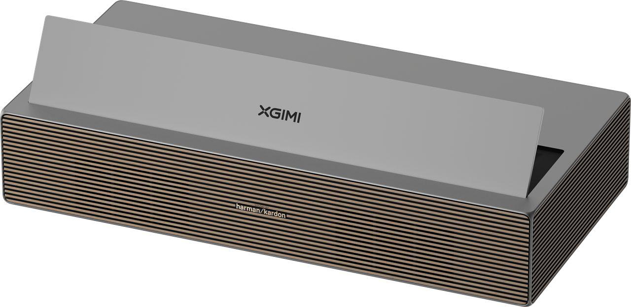 Le vidéoprojecteur XGIMI AURA 3 Max de trois quarts, façade à lattes bronze
