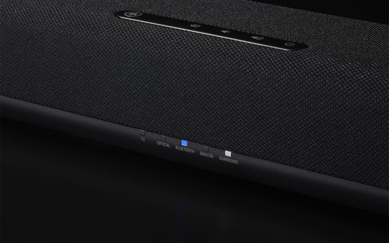 Les commandes tactiles de la Yamaha B200A et l'afficheur de source Bluetooth