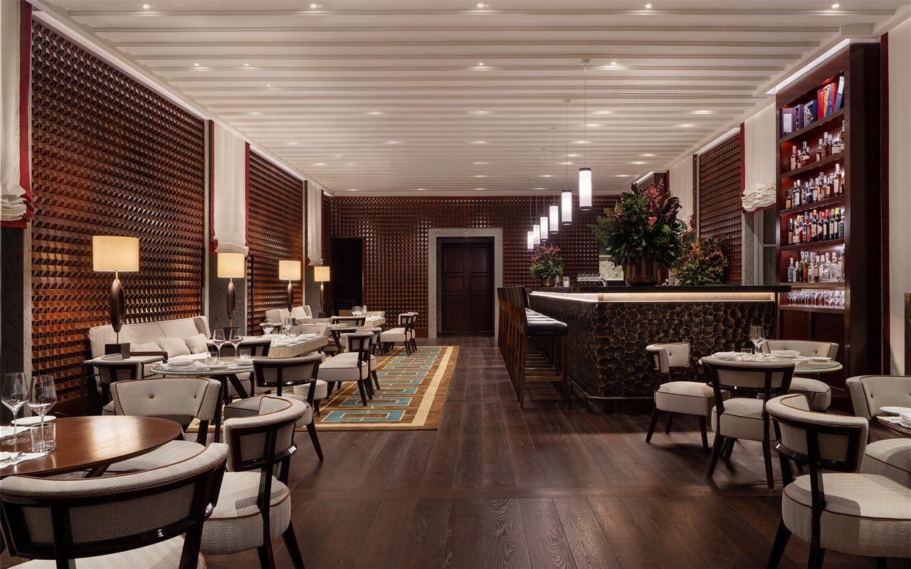 La salle du 10_11, bar et restaurant de l'hôtel Portrait Milano