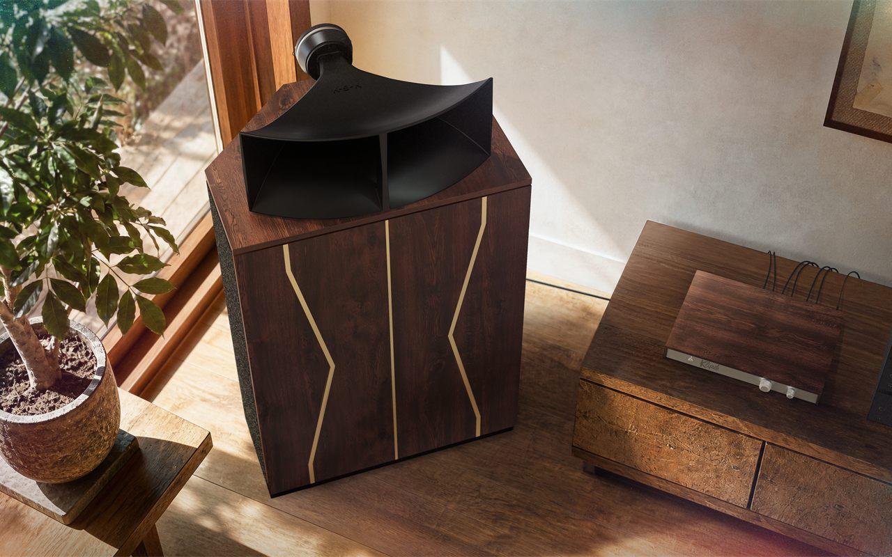 Pavillon des aigus en aluminium au sommet d'une Klipschorn 80th anniversary plaquée de Tigerwood