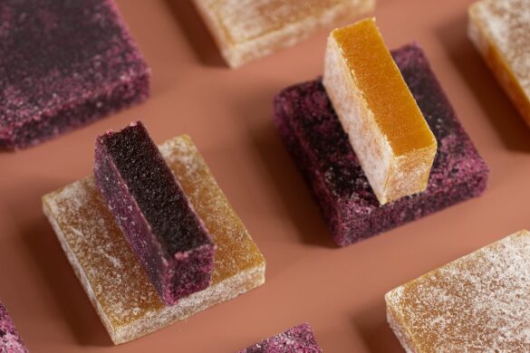 Au Japon, les confiseries traditionnelles se font aux haricots rouges. Avec l&rsquo;Okan, La Maison du Mochi vous les fait déguster en pâte de fruits.