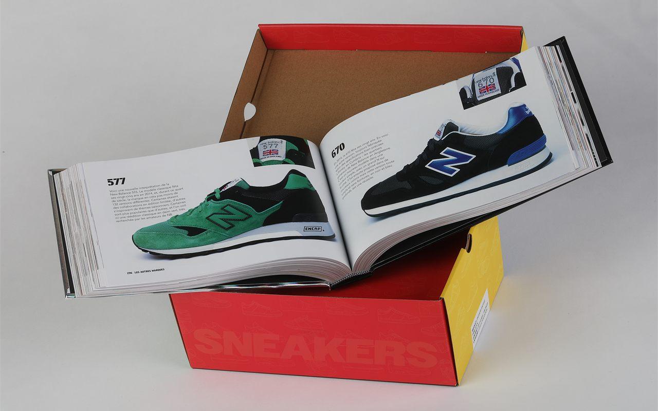 Les New Balance 577 et 670 fabriquées en Angleterre, dans le livre Sneakers