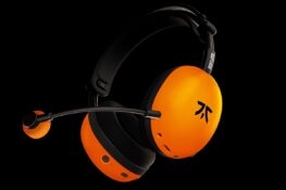 Fan de Fnatic, l&rsquo;une des meilleures équipes de League of Legends ? Jouez avec ses couleurs sur vos oreilles grâce au casque INZONE H9 II Fnatic Edition.