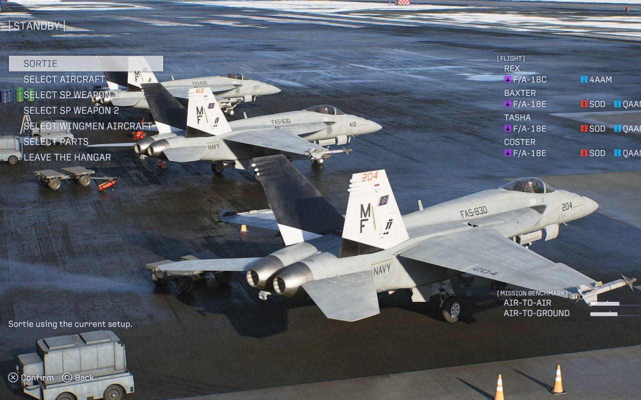 L'écran de préparation avant décollage, avec les avions alignés sur le pont