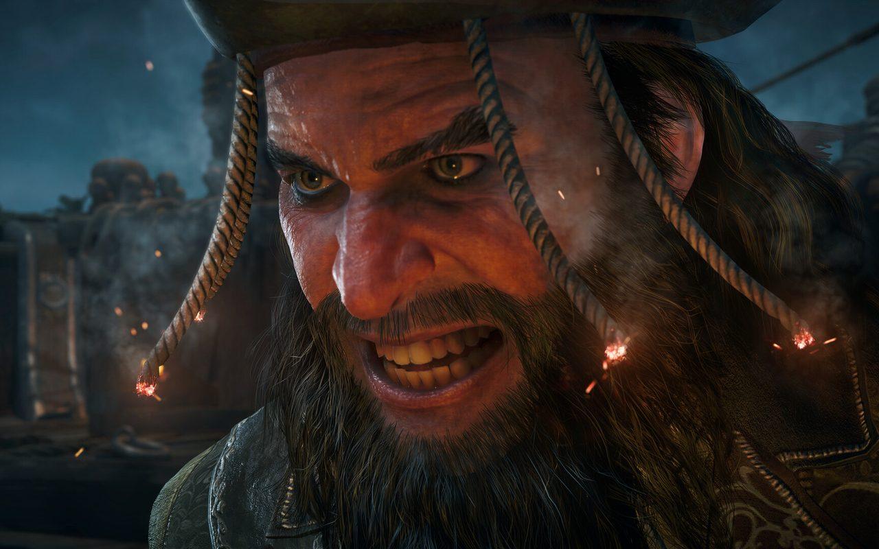 Gros plan sur le visage de Barbe Noire, menaçant, à la lueur des braises