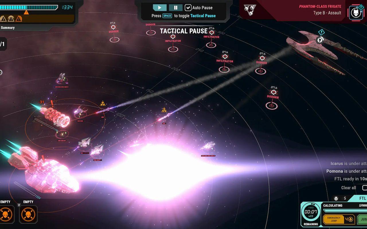 Combat spatial figé par la pause tactique, entre une frégate cylone et les vaisseaux de la flotte
