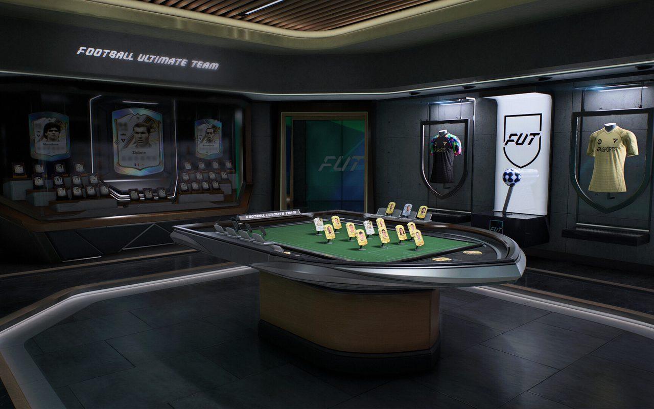 La salle d'Ultimate Team, ses cartes exposées et son maillot en vitrine