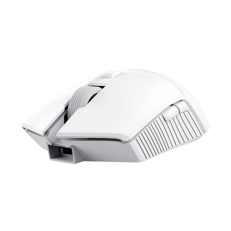 Souris sans fil blanche du pack Trust vue de trois quarts arrière, boutons latéraux visibles