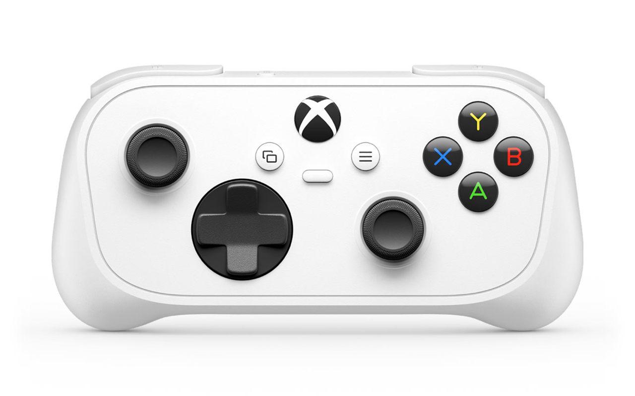 Vue de face de la manette Xbox Nano et de son bouton Action sous le logo